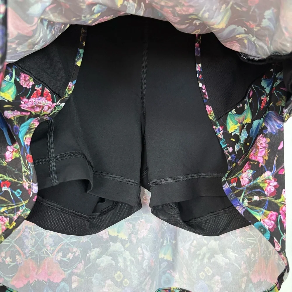 Lululemon Hotty Hot‎ High Rise Floral Skirt Size 4